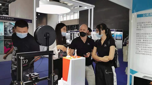 展會現(xiàn)場|洋明達3D打印機精彩亮相廣州電子展，助力中國智造業(yè)(圖4)